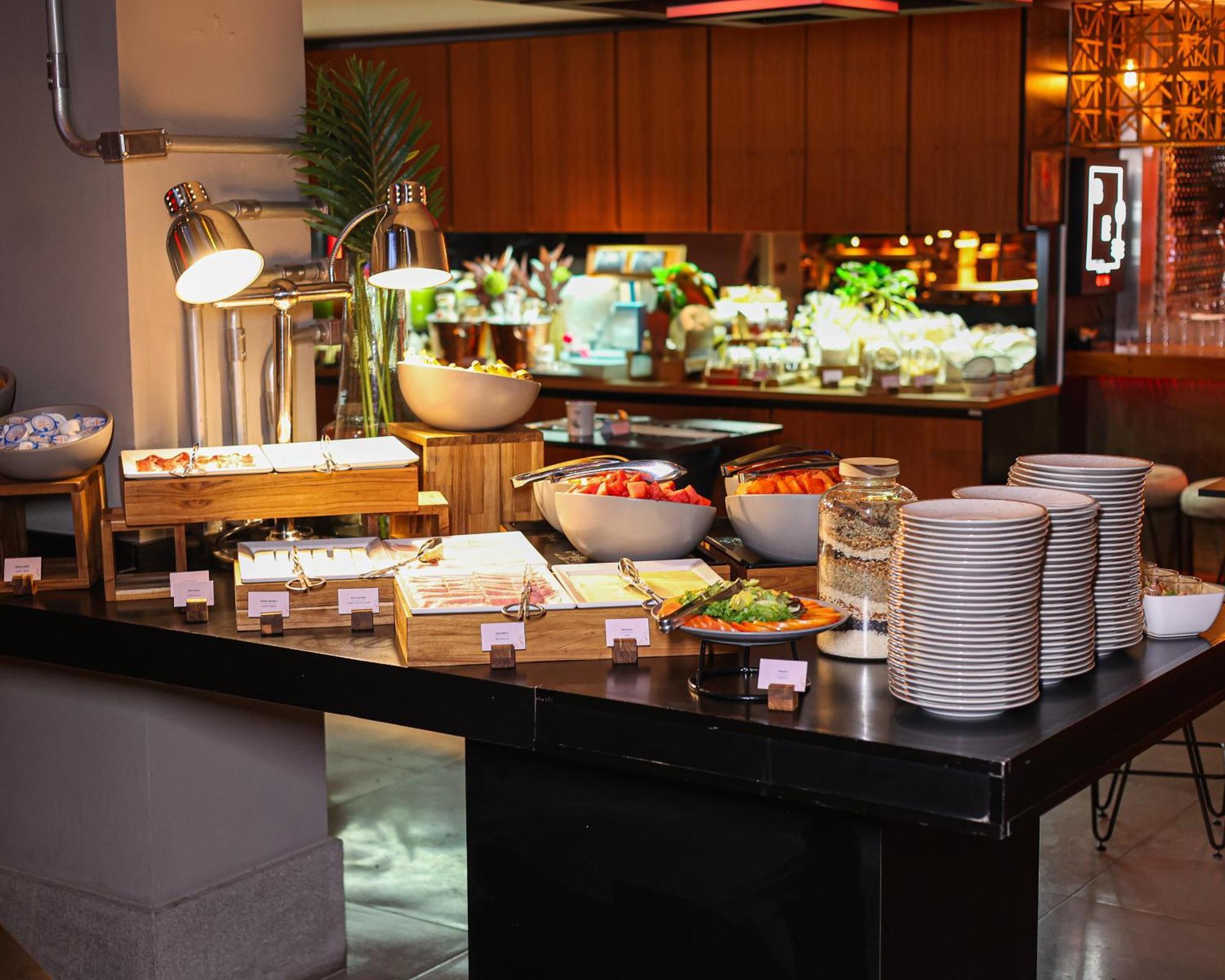 Radisson Red Campinas Hotel Campinas  Exterior photo